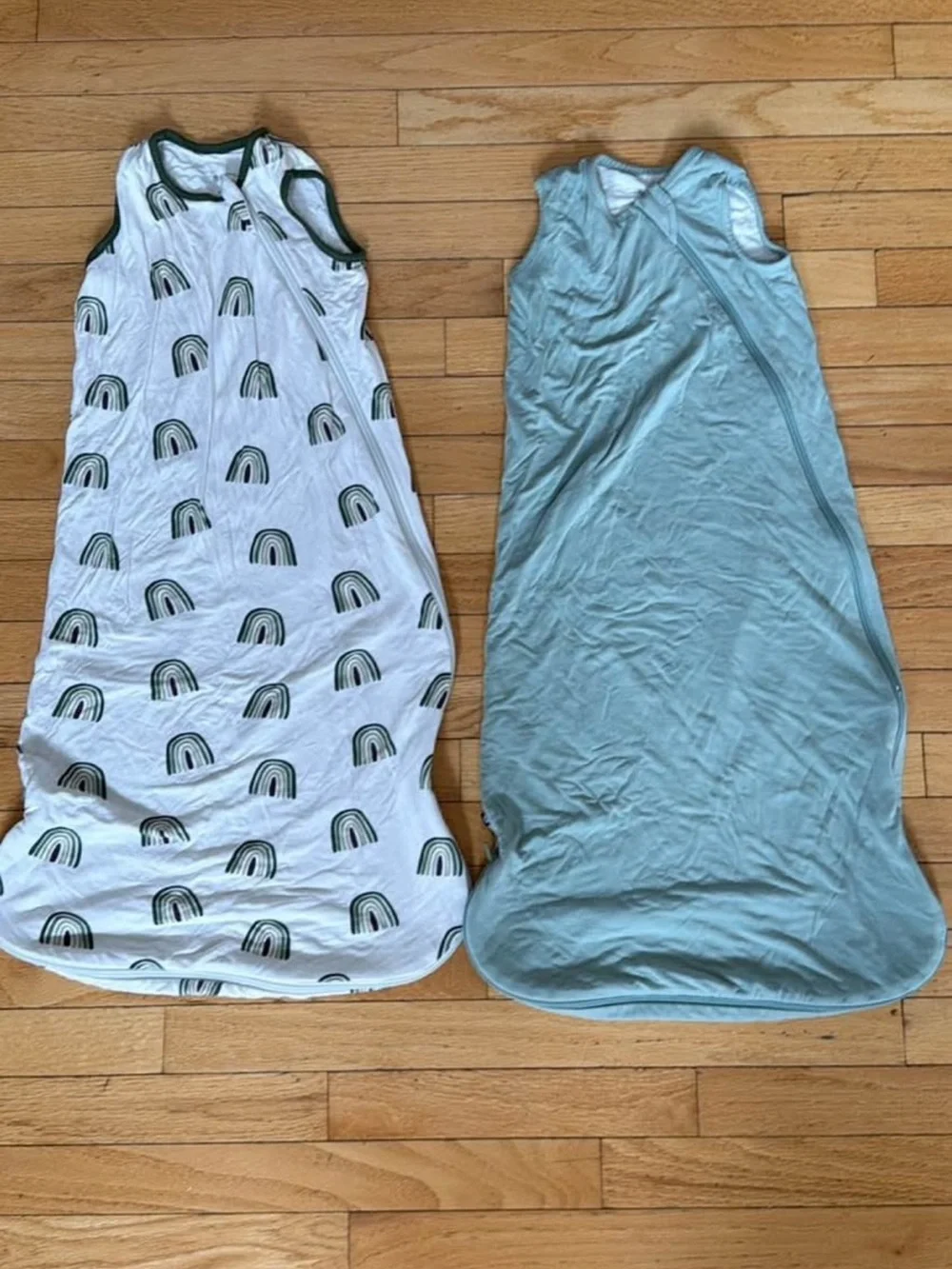 Set of 2 Kyte Baby Sleep Sacks - Sage Green / White Rainbow size medium 0.5 TOG